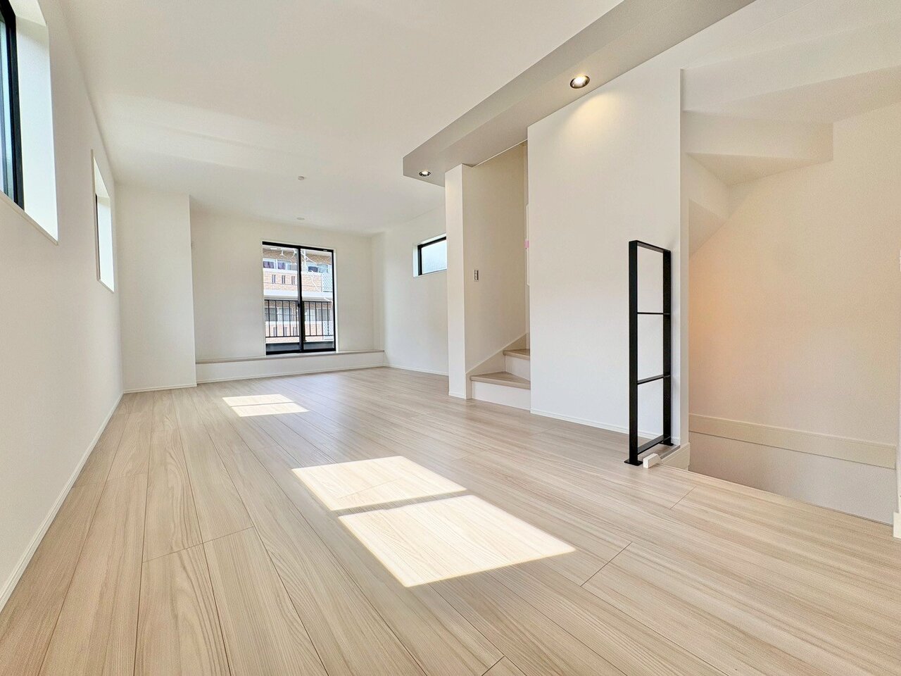 豊かな光と風を運んでくれるわが家自慢の場所。