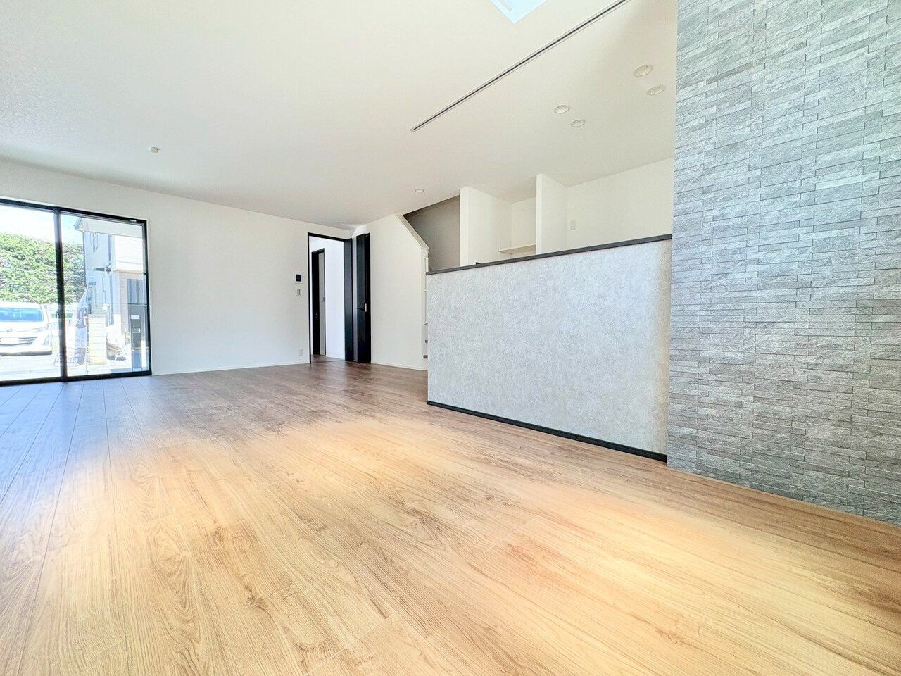 明るい印象のダイニング。食事の時間がもっと楽しくなりそうです。