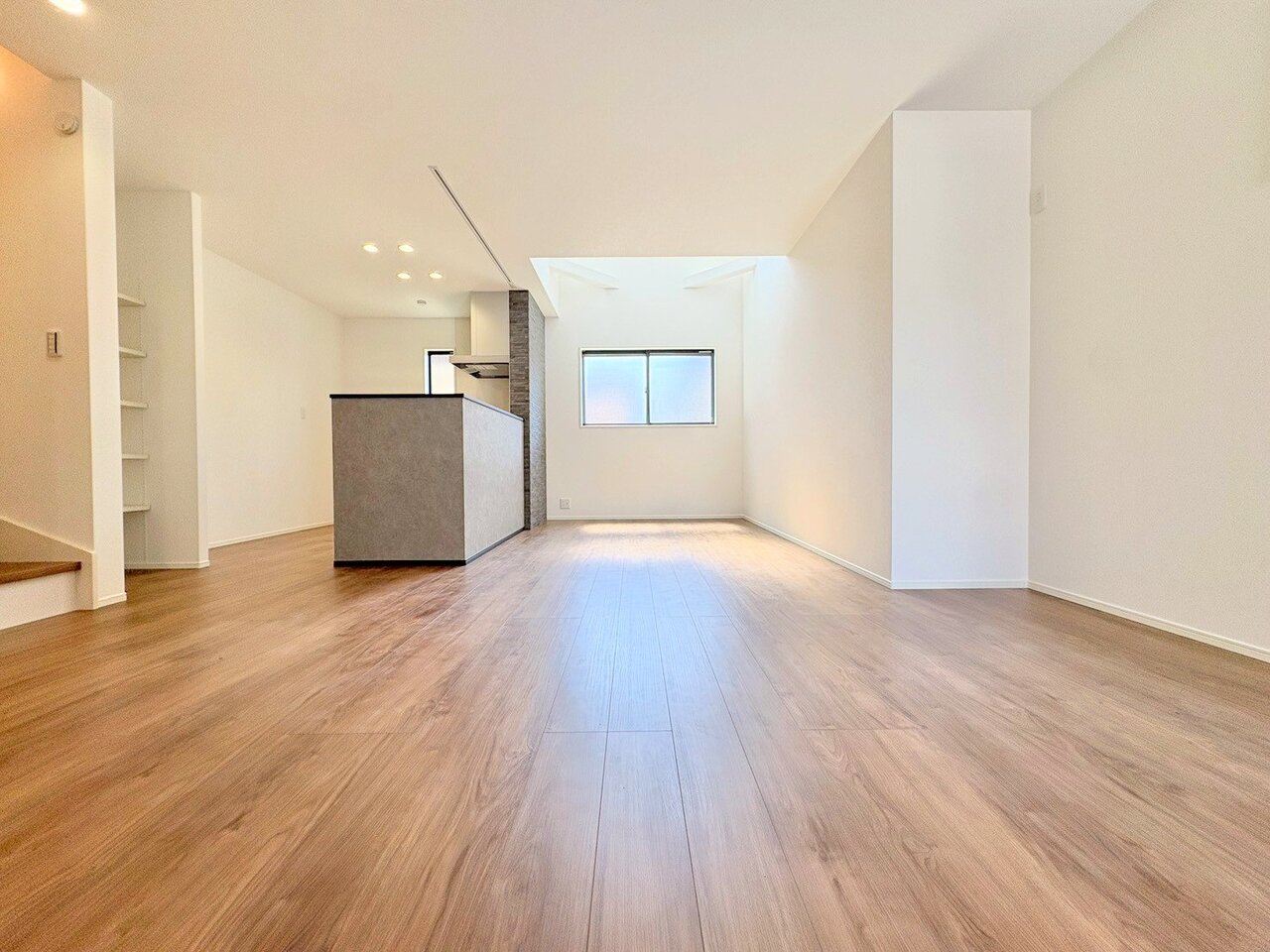 豊かな光と風を運んでくれるわが家自慢の場所。