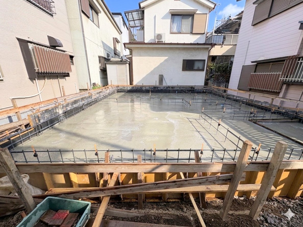 蕨駅徒歩18分、ワンフロアに水回りを集約した家事効率の良い間取りです。(令和8年4月 撮影)
