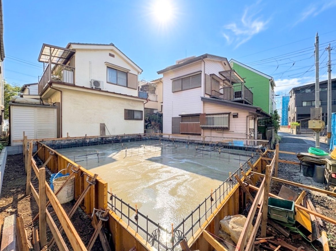 １８帖のLDKはくつろぐ方とお料理をされる方の一体感を重視した設計。(令和8年4月 撮影)