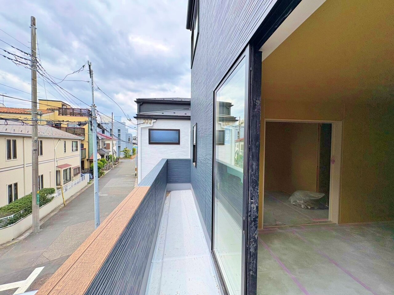 通風・採光にも優れ、心地よい光と風があふれています。