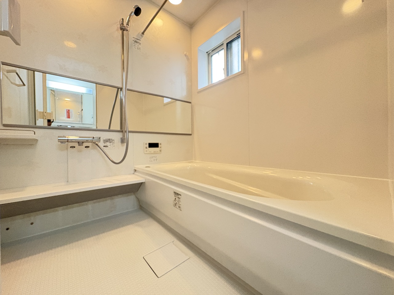 シックで落ち着く空間でリラックスタイムをお過ごしいただけます。