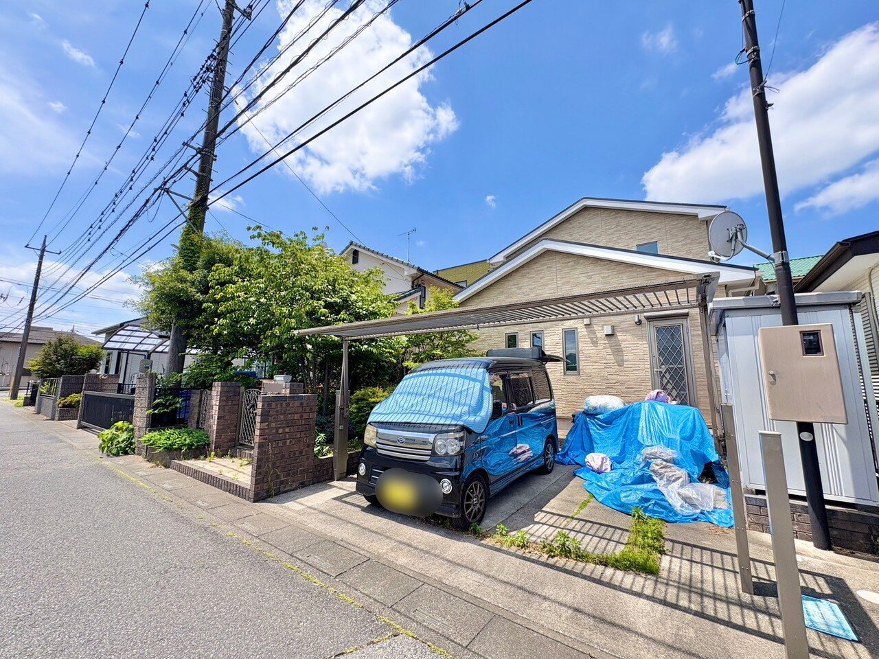 東公道に面した明るいオール電化住宅です。