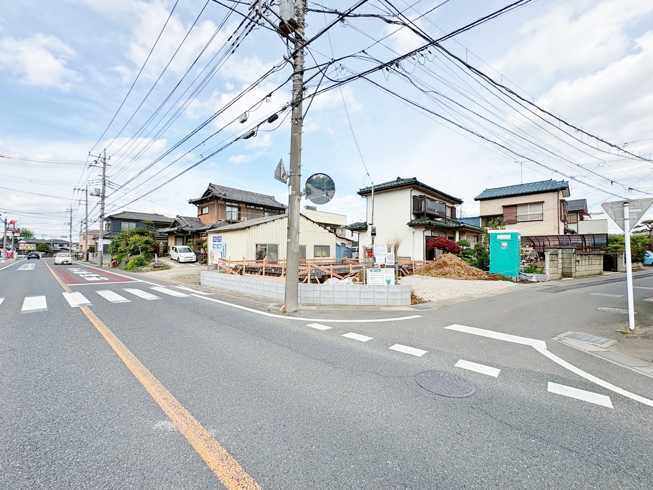 二部屋から行き来できる続きバルコニーを配置しています。(令和8年4月 撮影)