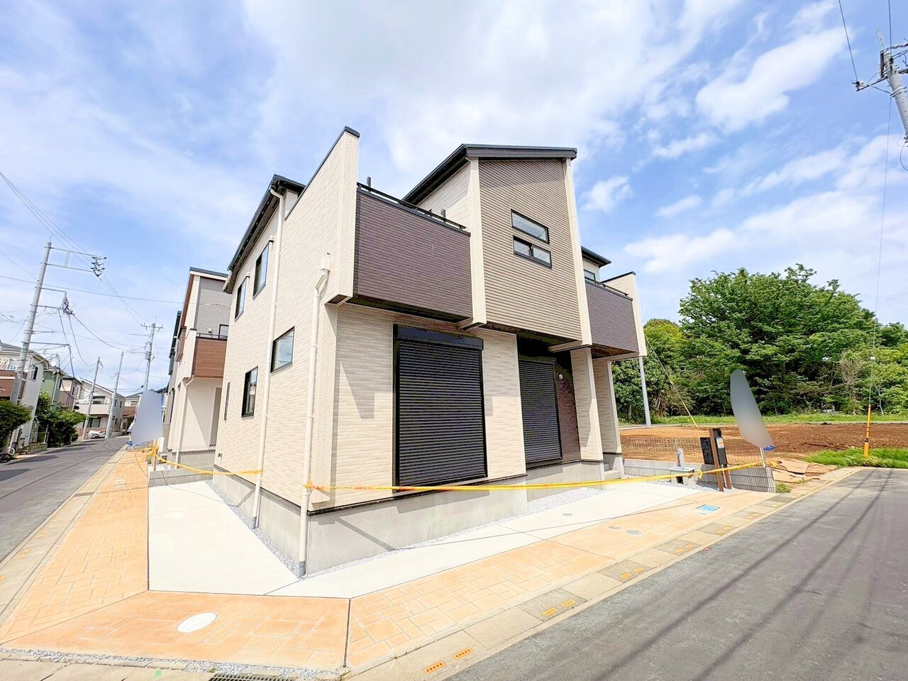 開放感のある角地に面した邸宅。