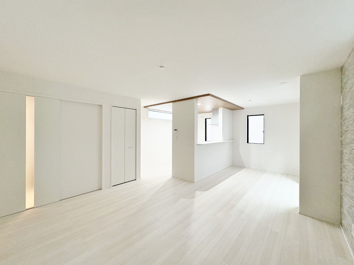 ご家族が自然と集まる空間を設計から実現しました。