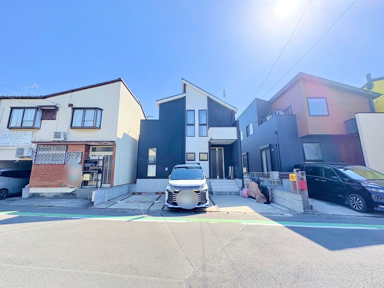リビングと続き間洋室のある人気の間取り。