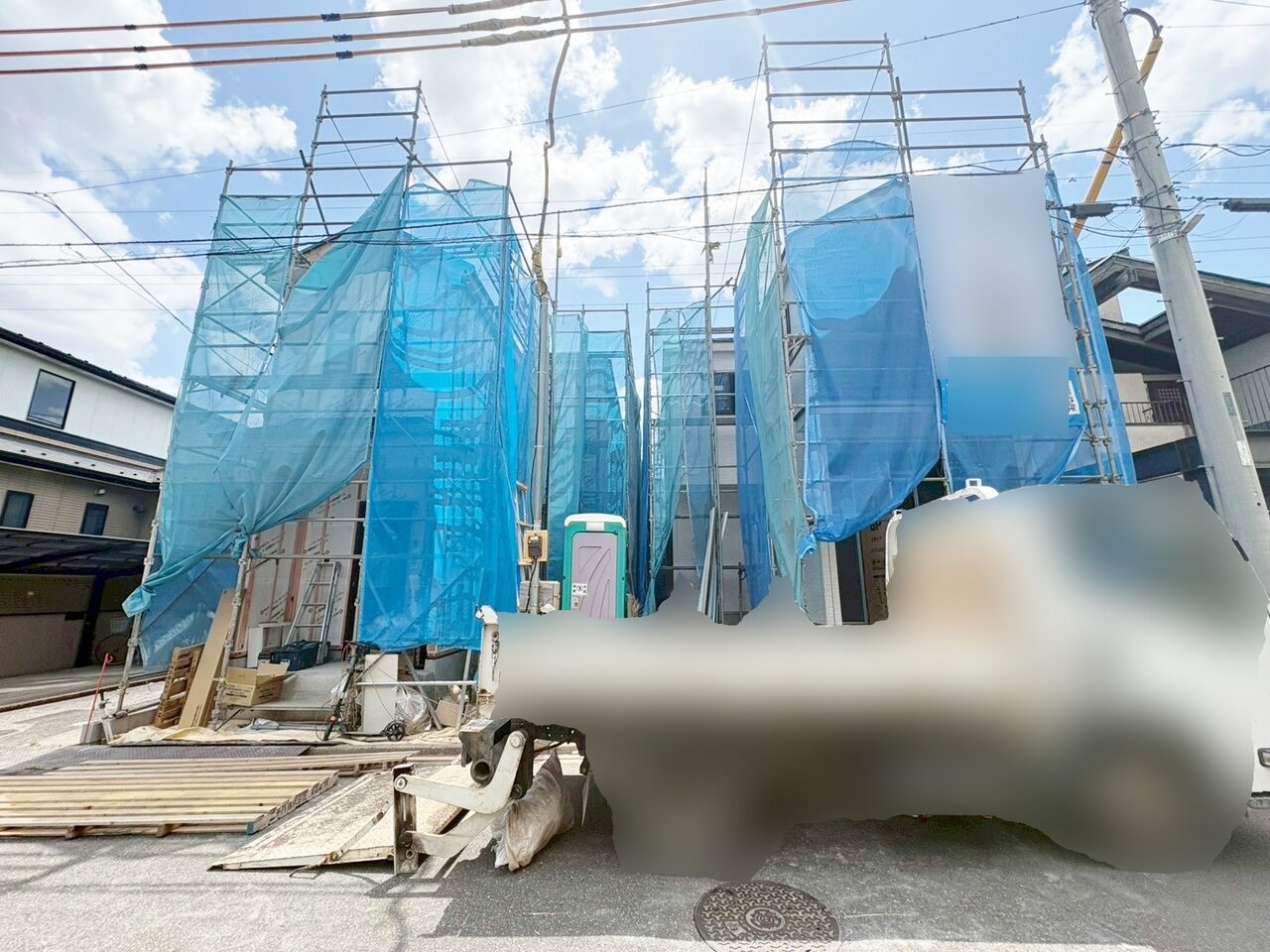 6m公道に面したカースペースです。(令和8年5月 撮影)