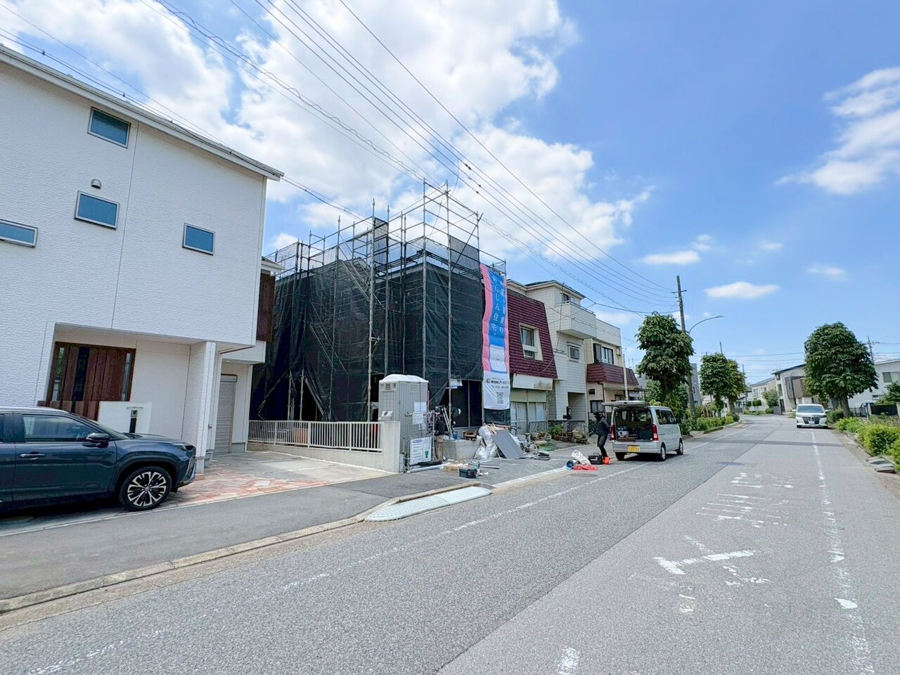 小学校・中学校まで徒歩5分でお子様の通学も安心です。(令和8年7月撮影)