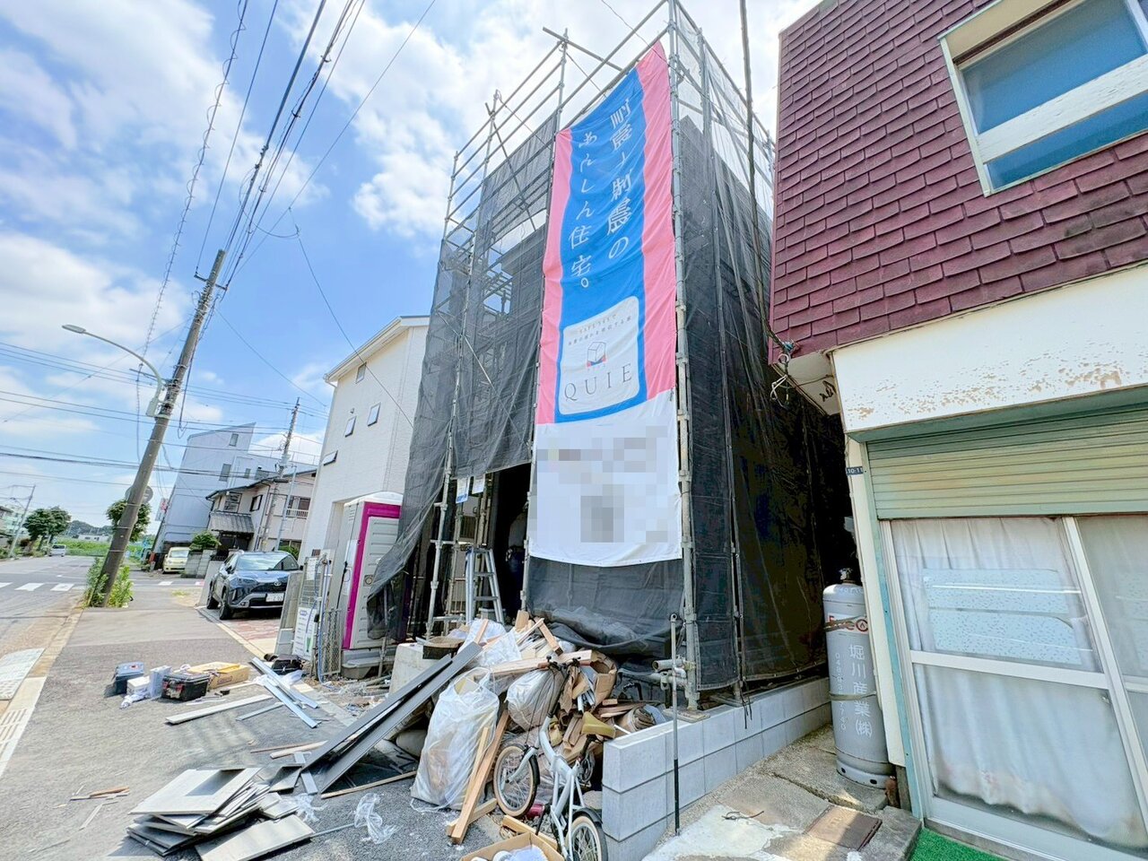 使い勝手の良いリビングイン階段です。(令和8年7月撮影)