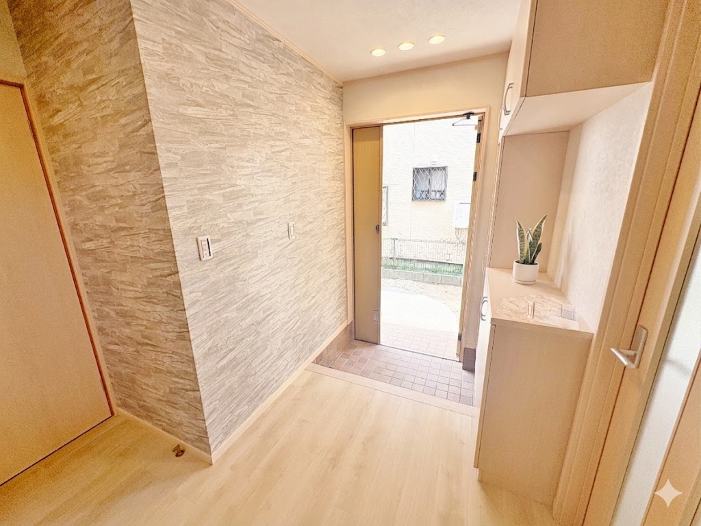 素材感のある清楚な玄関は住まいを彩ります。