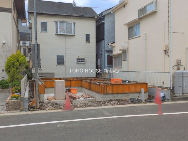 草加市新善町