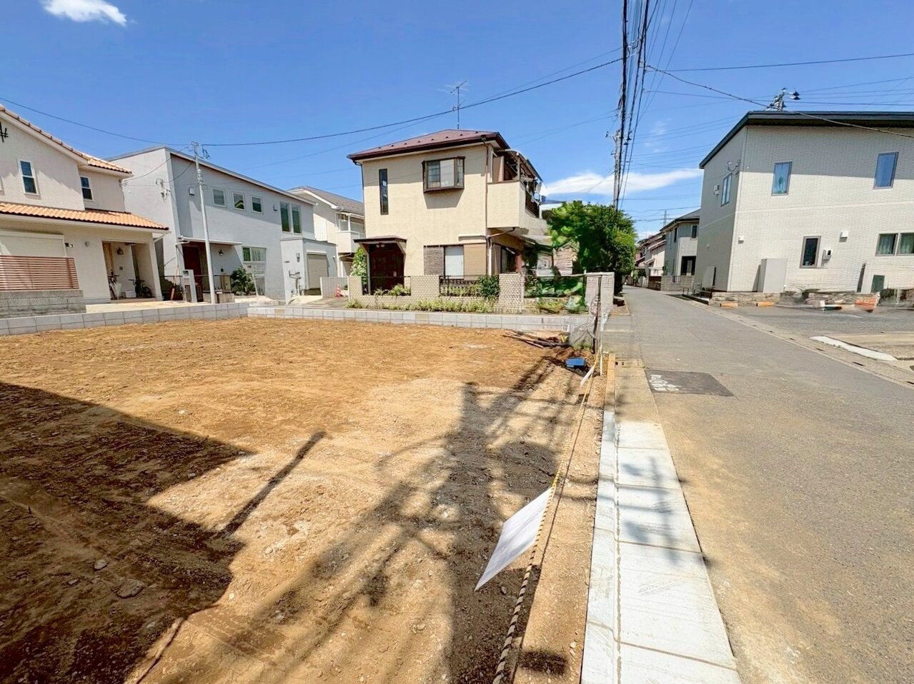 ２０．５帖のＬＤＫは床暖房が設置され楽しい時間をより快適にしてくれます。(令和8年6月 撮影)
