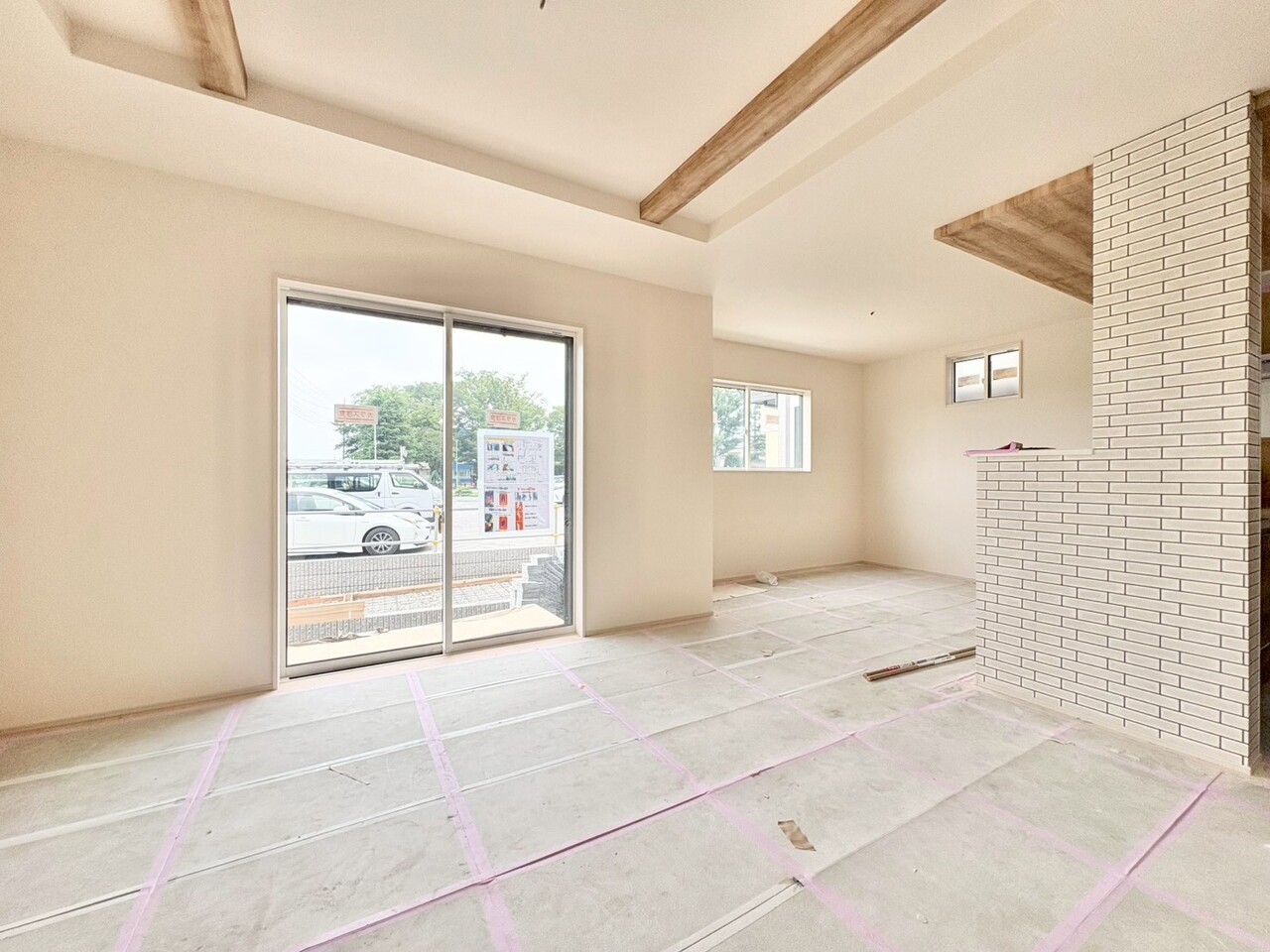 住む人の暮らしを心地よく彩り、愛着の深まるリビング空間へ。(令和8年7月撮影)