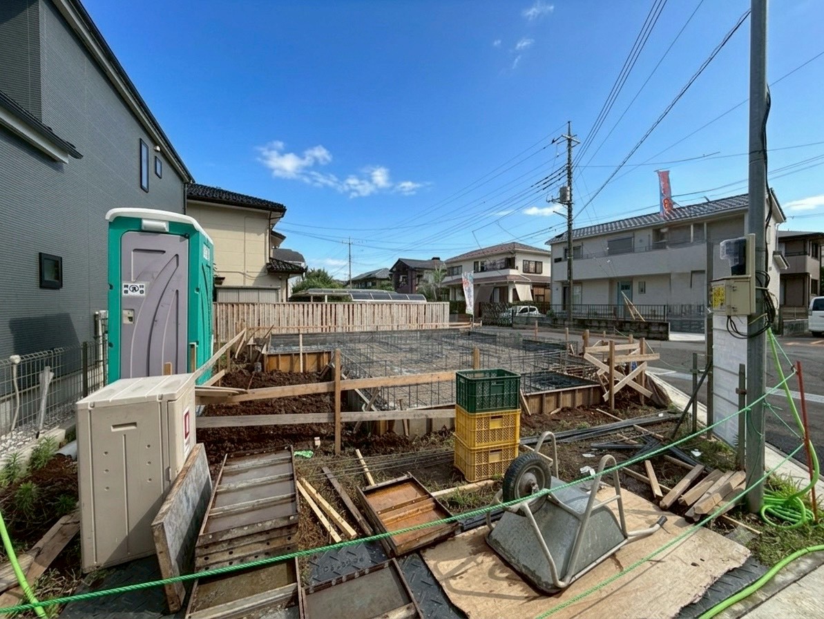 2階は全居室二面採光、採光に富んだ設計で明るい空間を演出。(令和8年7月撮影)