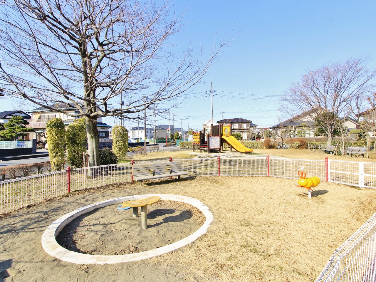新栄東公園まで約700m