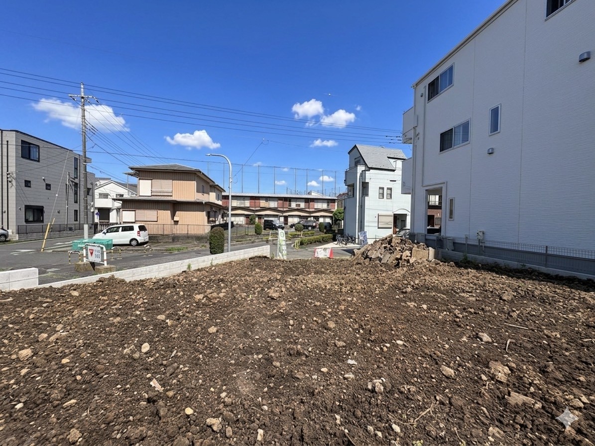 ここに住まう方へ、余すこと無く太陽の恵みを届けられるように。(令和8年6月 撮影)