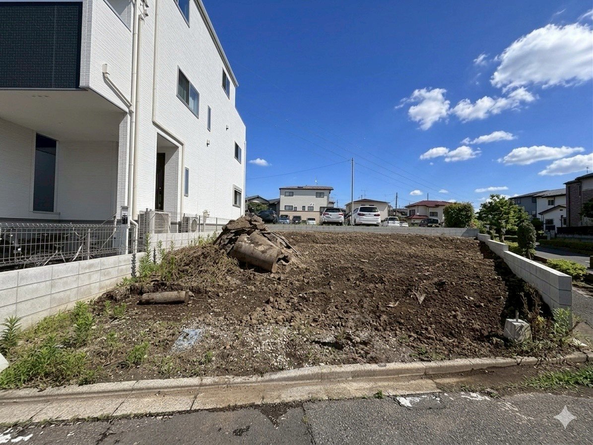 2階と3階にバルコニーを設け、お洗濯物が多い日でも安心です。(令和8年6月 撮影)