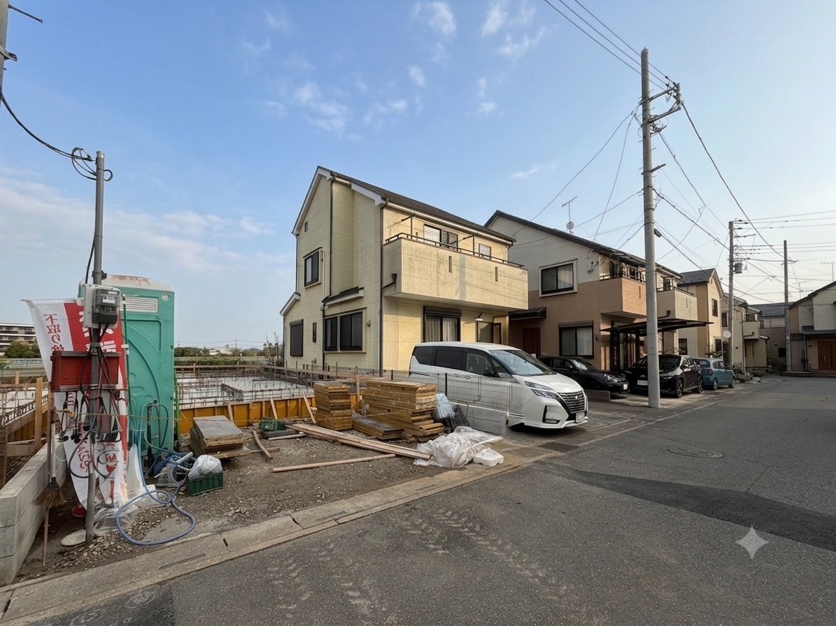 バルコニーに面した主寝室は広々8帖。(令和8年7月撮影)