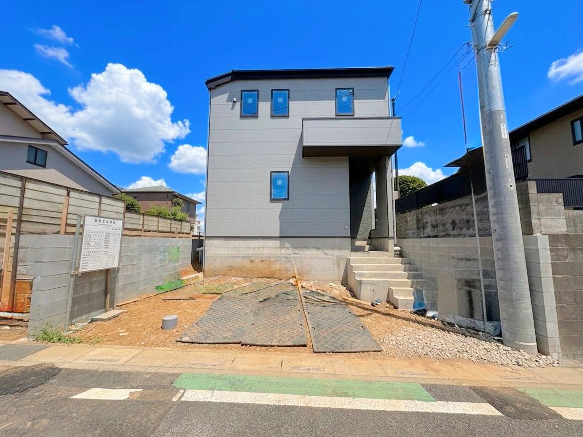 東大宮駅徒歩10分圏内、スーパーやコンビニまで徒歩圏内で便利。(令和8年8月撮影)