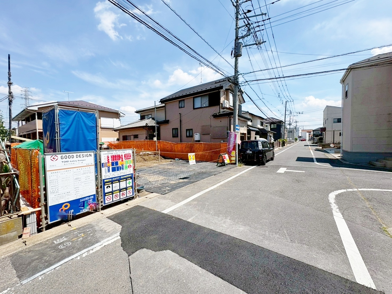 小学校まで徒歩7分でお子様の通学も安心です。(令和8年6月 撮影)