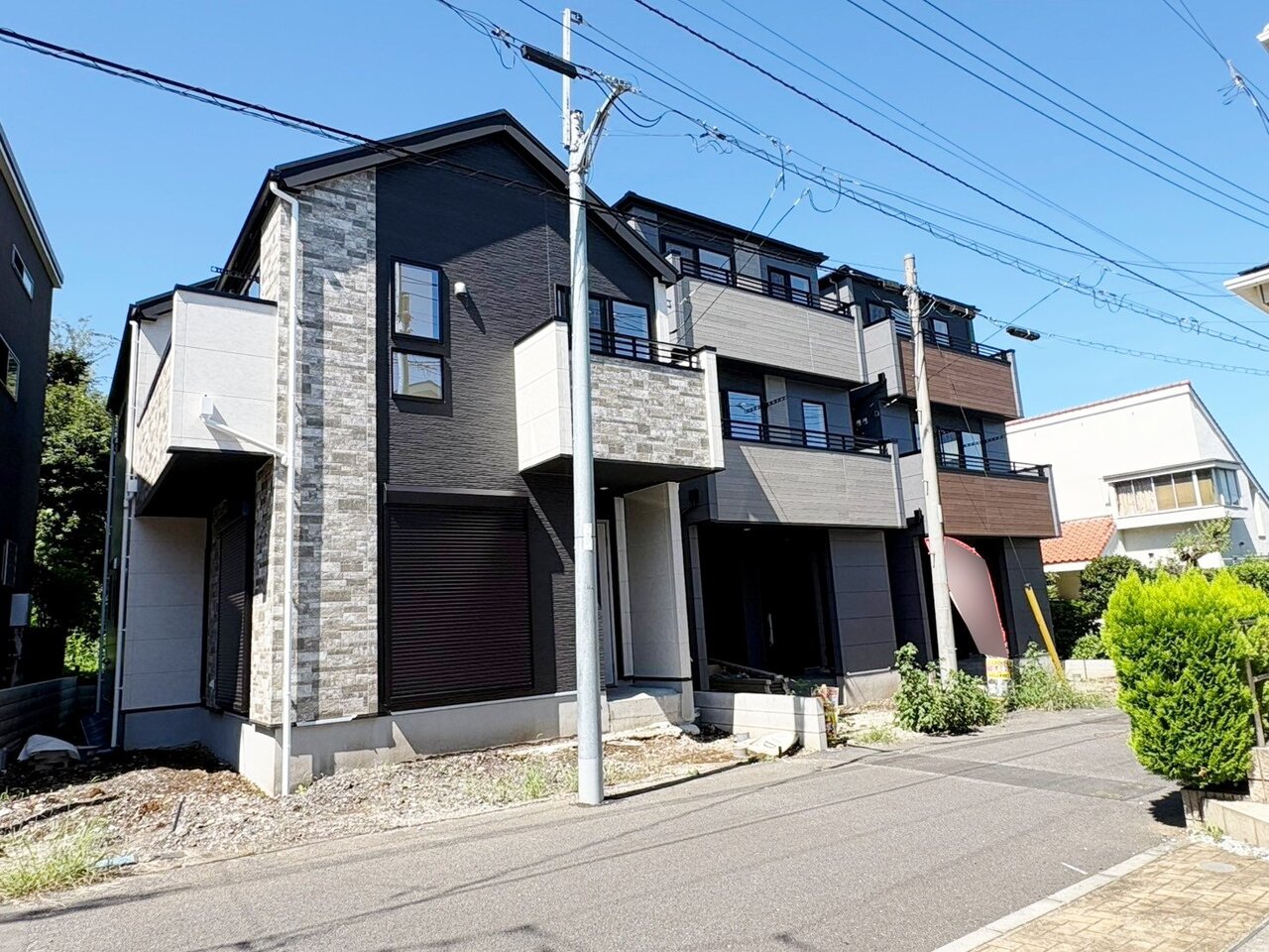 【3号棟】さいたま新都心駅徒歩20分の立地。日々の暮らしに便利な買い物施設が充実。(令和8年9月 撮影)