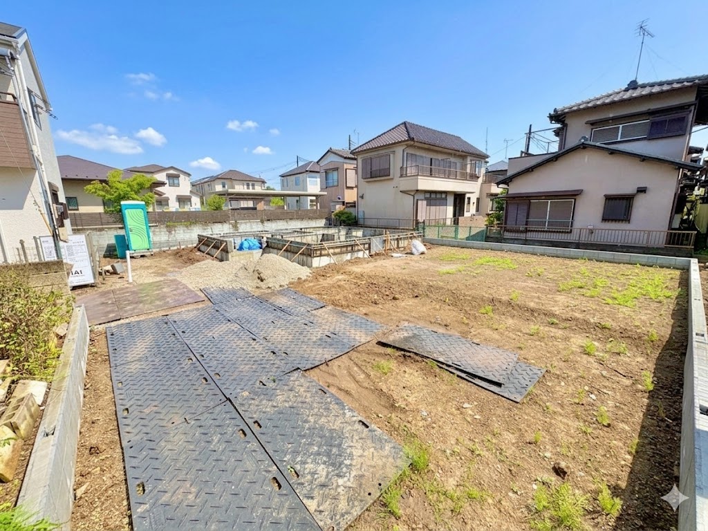 自然と家族のコミュニケーションが生まれるリビングイン階段を採用。(令和8年6月 撮影)