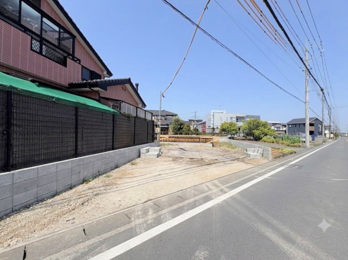 二部屋から行き来できる続きバルコニーを配置しています。(令和8年7月撮影)