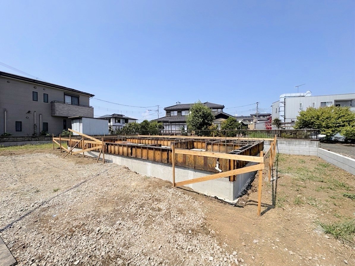 キッチン横には便利なパントリー収納を設けています。(令和8年7月撮影)
