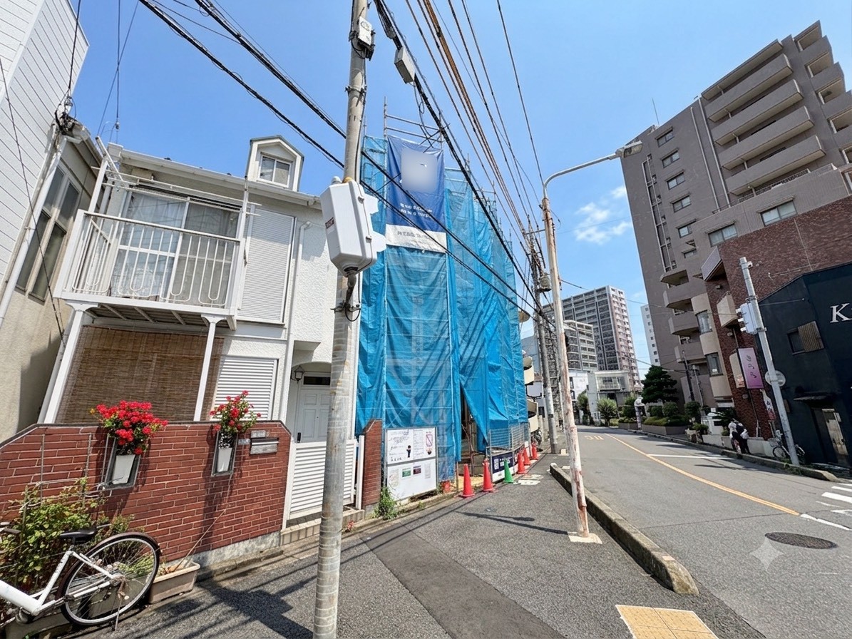 プライバシーに配慮した2階リビング設計。(令和8年7月 撮影)