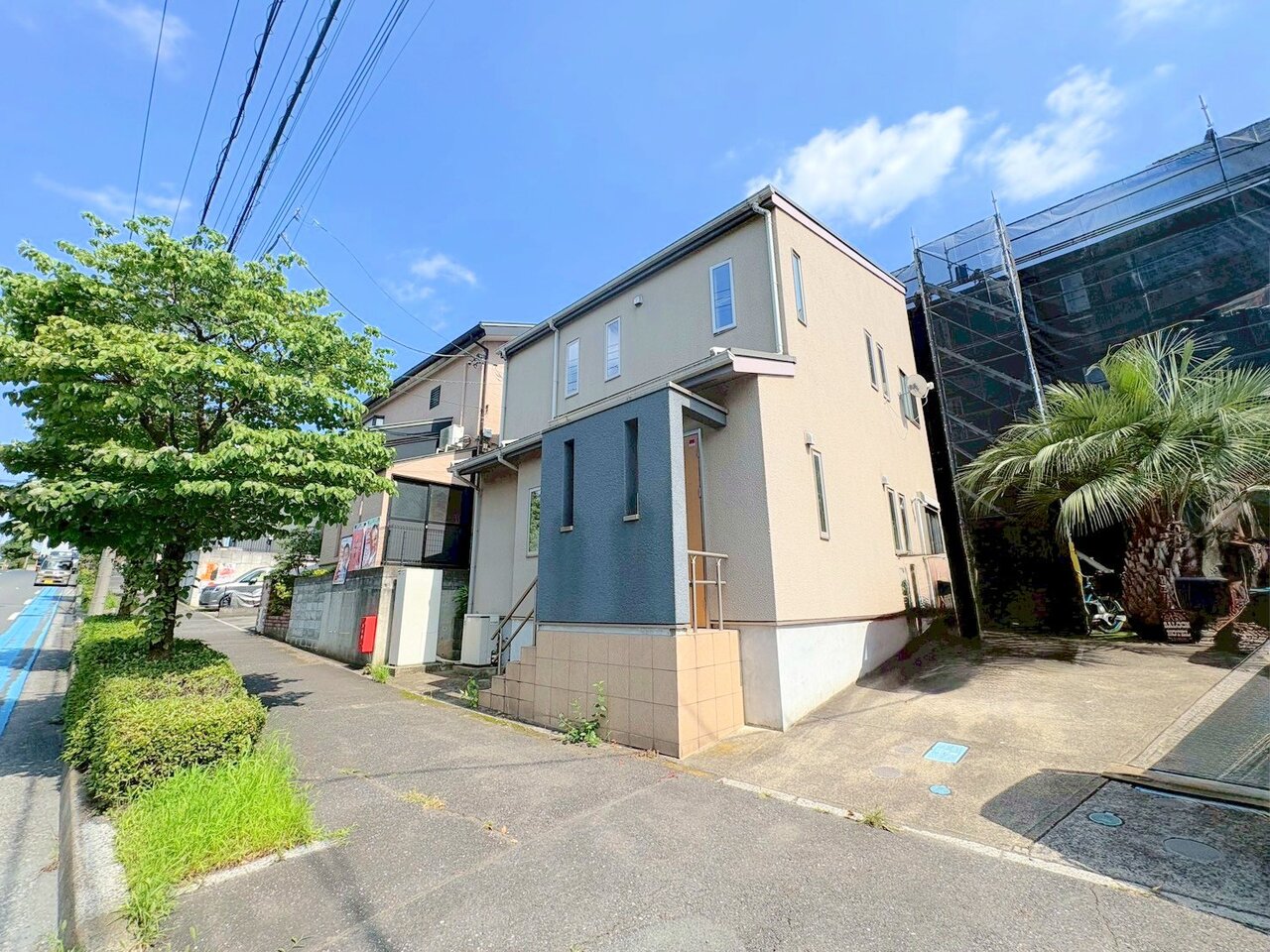 キッチンそばに洗面所、浴室を集めた無駄のないコンパクトな家事動線を確保。