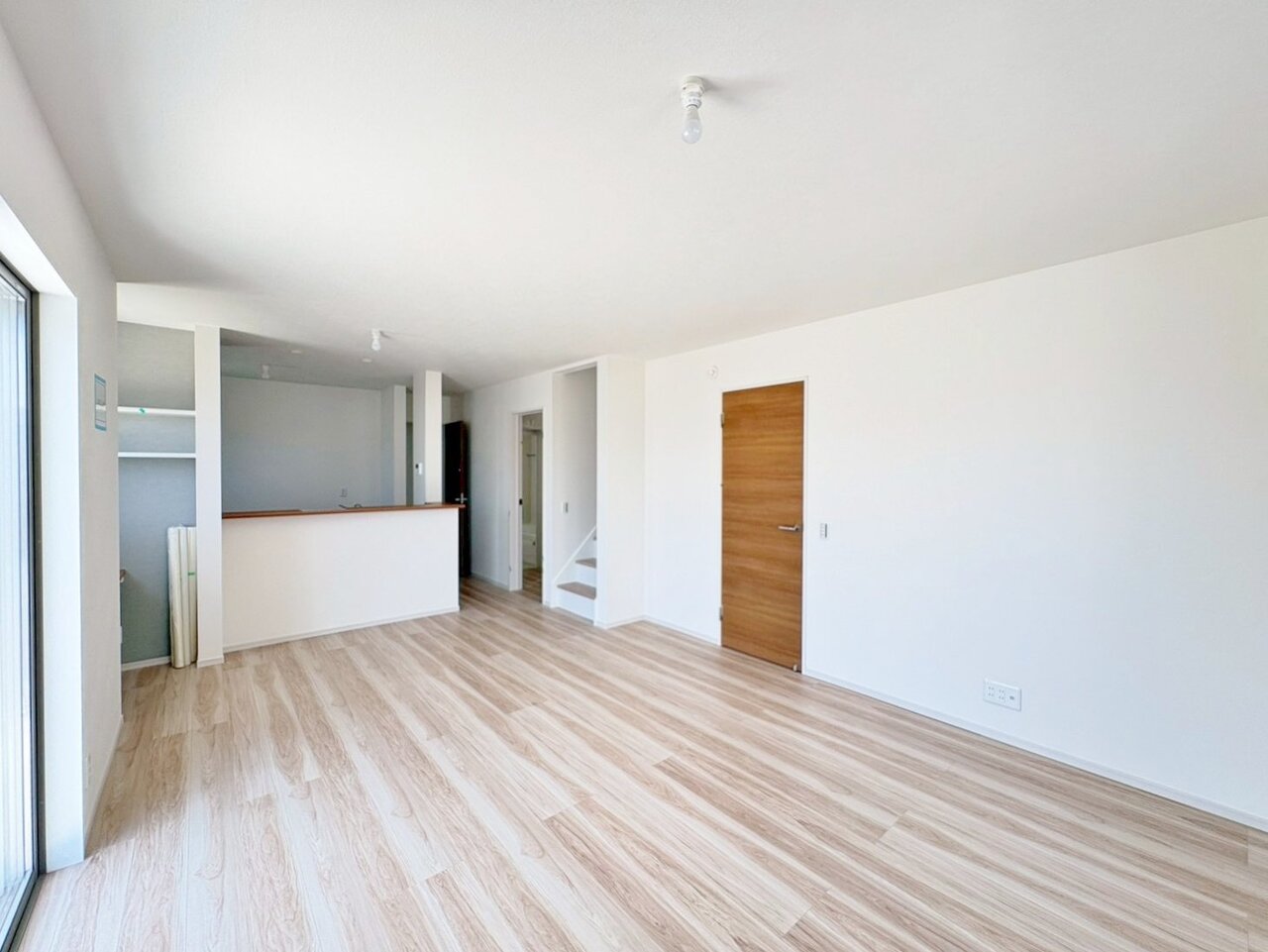 住む人の暮らしを心地よく彩り、愛着の深まるリビング空間へ。