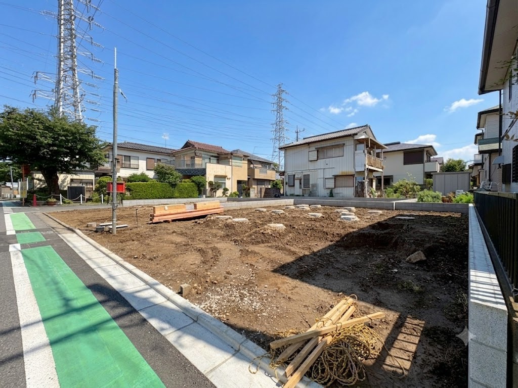 公園やスーパーまで徒歩圏内で便利な立地です。(令和8年7月撮影)