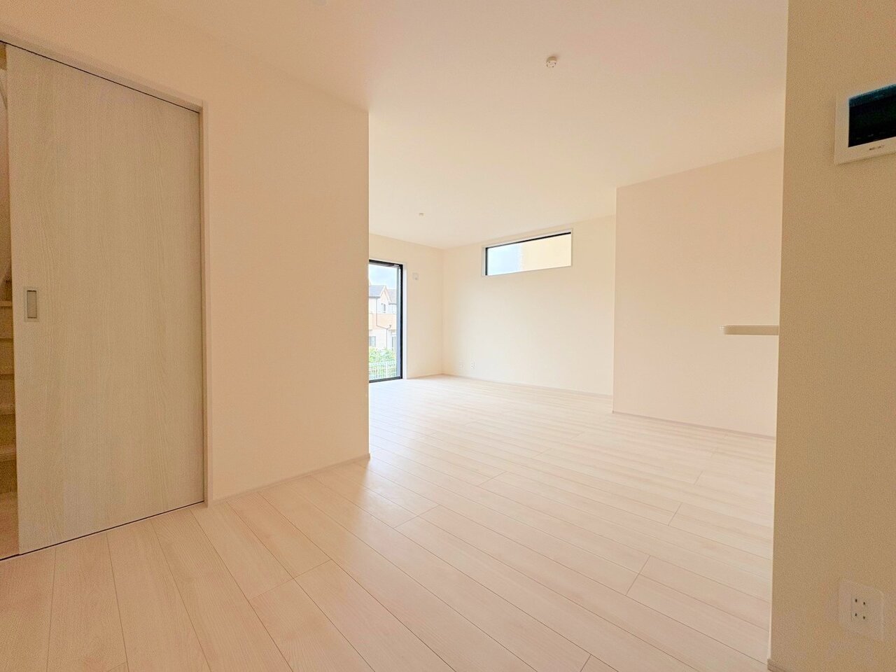 住む人の暮らしを心地よく彩り、愛着の深まるリビング空間へ。