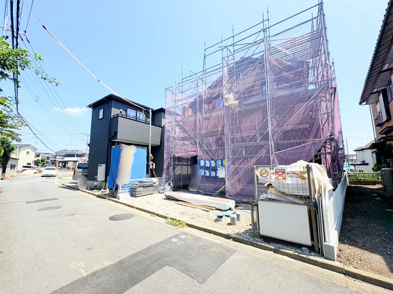 スーパー・コンビニまで徒歩5分圏内買い物も便利です。(令和8年7月撮影)