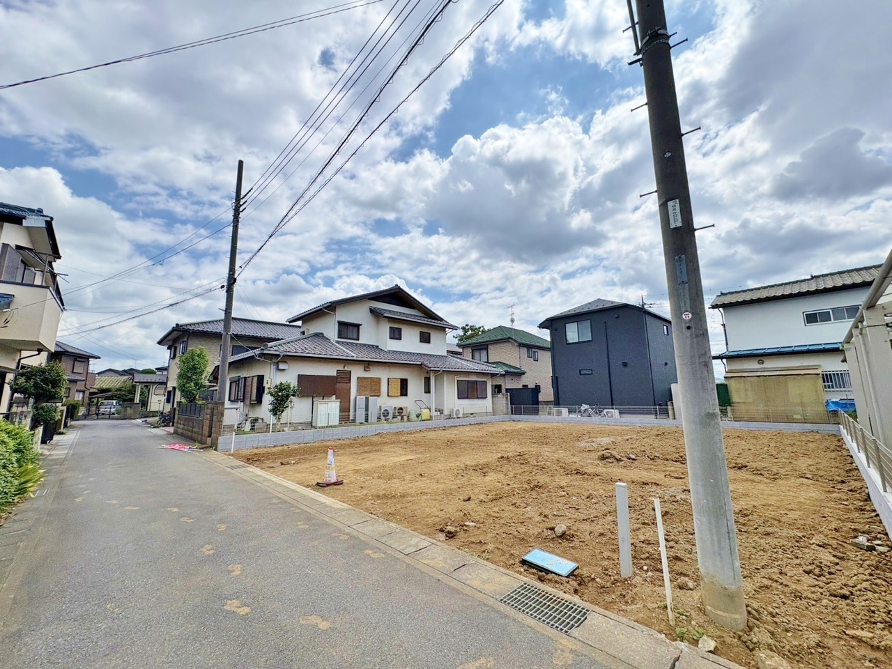 ゆったりした時間が流れる住環境。(令和8年7月 撮影)