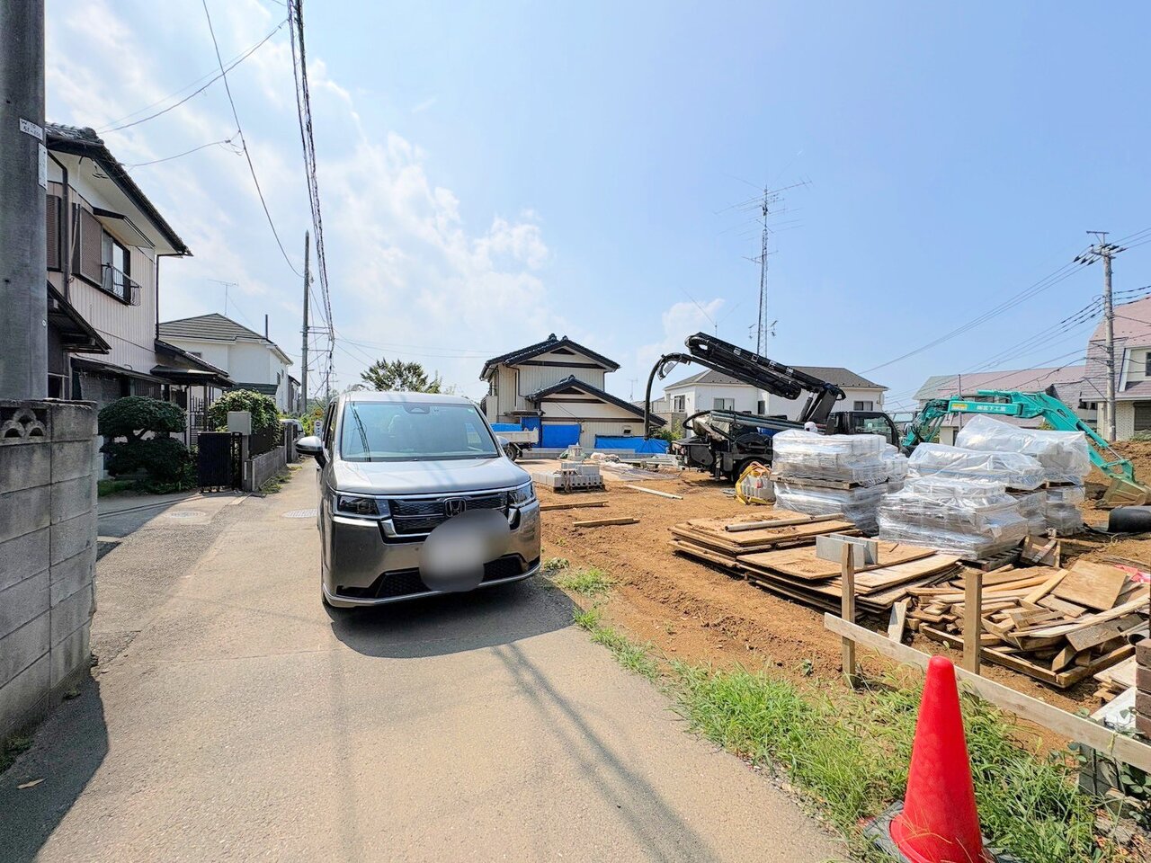 広々ワイドバルコニーは二部屋から出入りできます。(令和8年7月撮影)