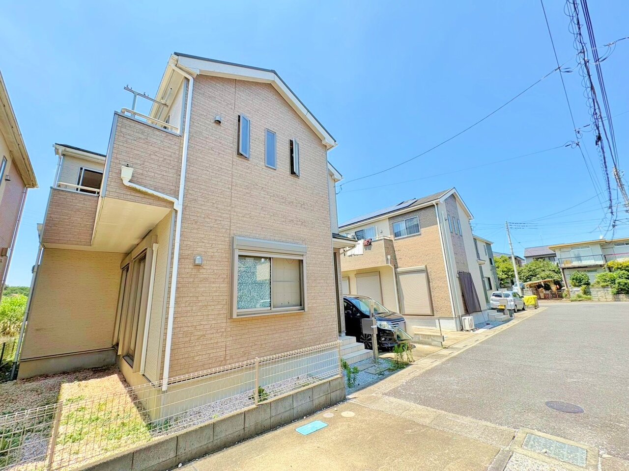 14帖のLDK横には4.5帖の続き和室を備えています。