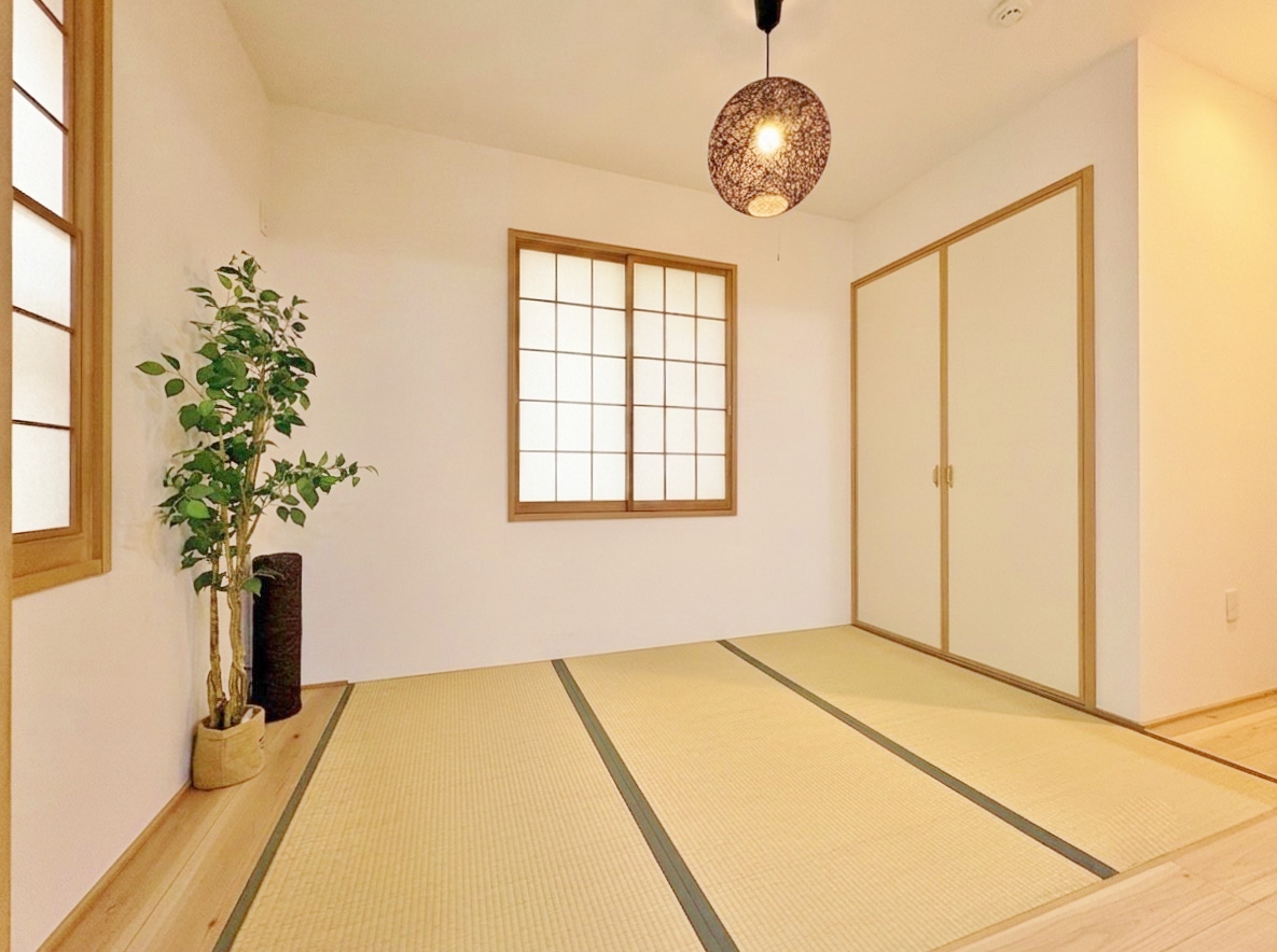 子育て中も安心して使える続き間和室を設けました。