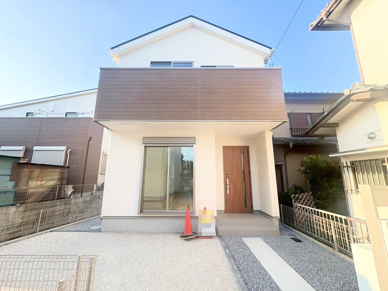 東大宮駅徒歩17分、小学校まで徒歩5分、敷地面積は広々58坪以上のお住まい。