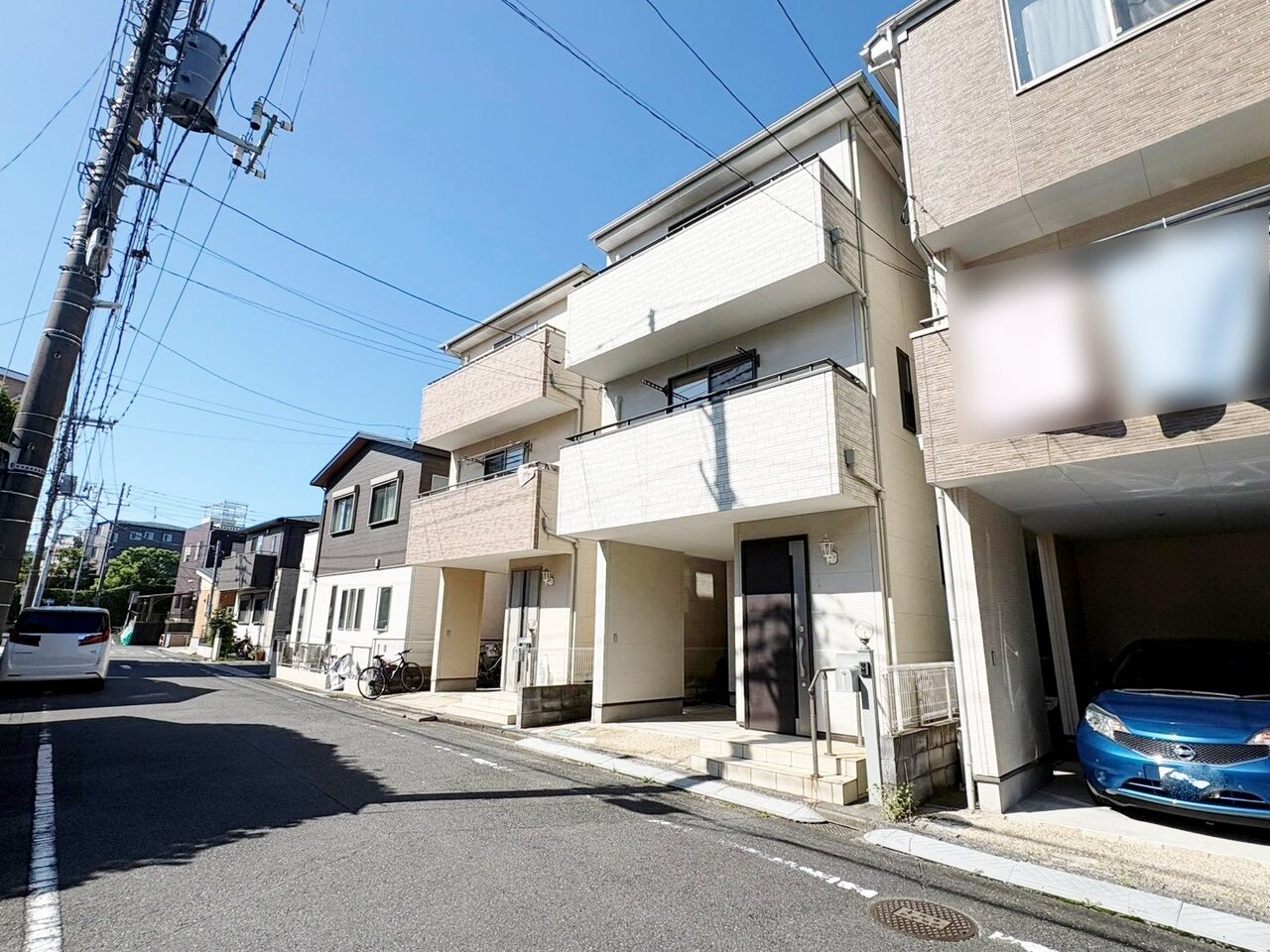 主寝室は7.5帖、クローゼット付きです。