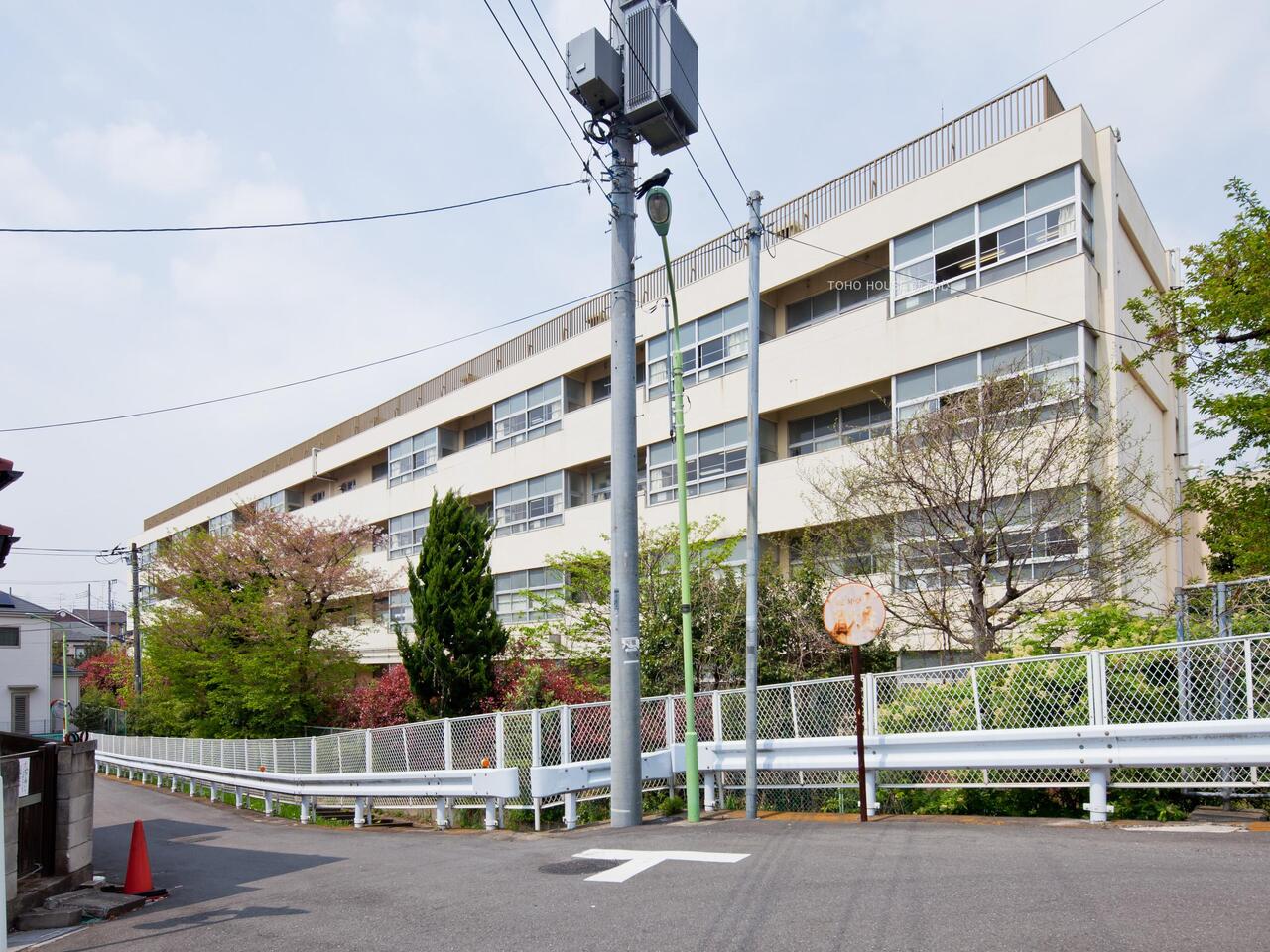 慈林小学校まで約1022m