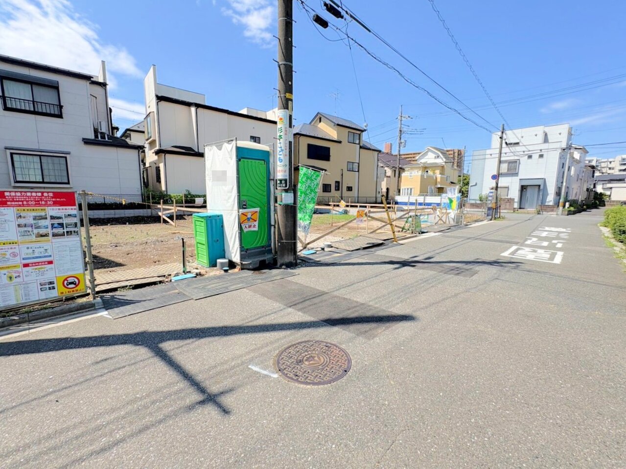 キッチンそばに水回りを設け、毎日の家事動線にも配慮しました。(令和8年7月撮影)