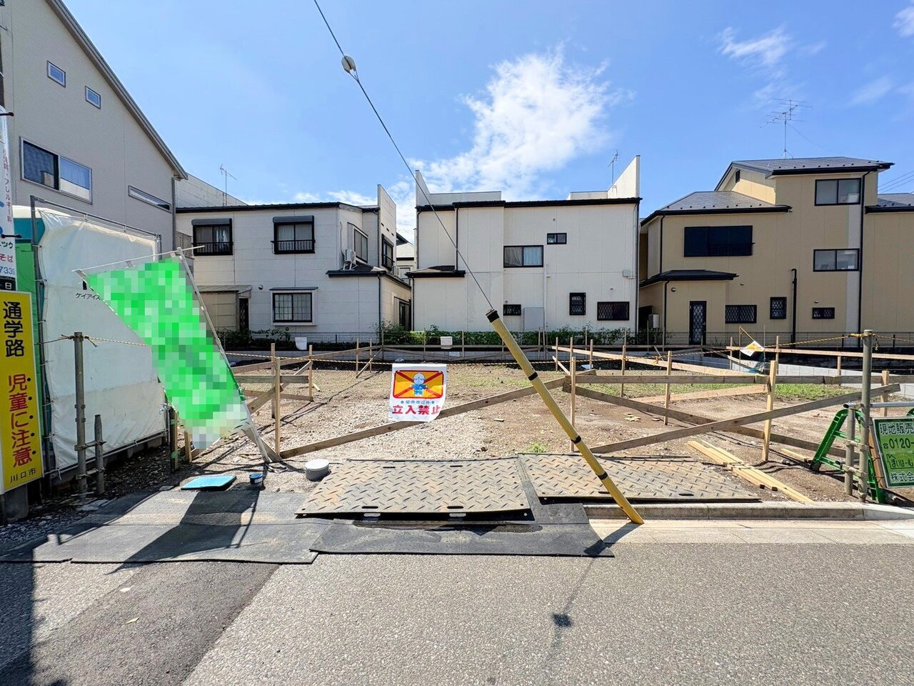 前面道路6ｍ公道に面しています。(令和8年7月撮影)