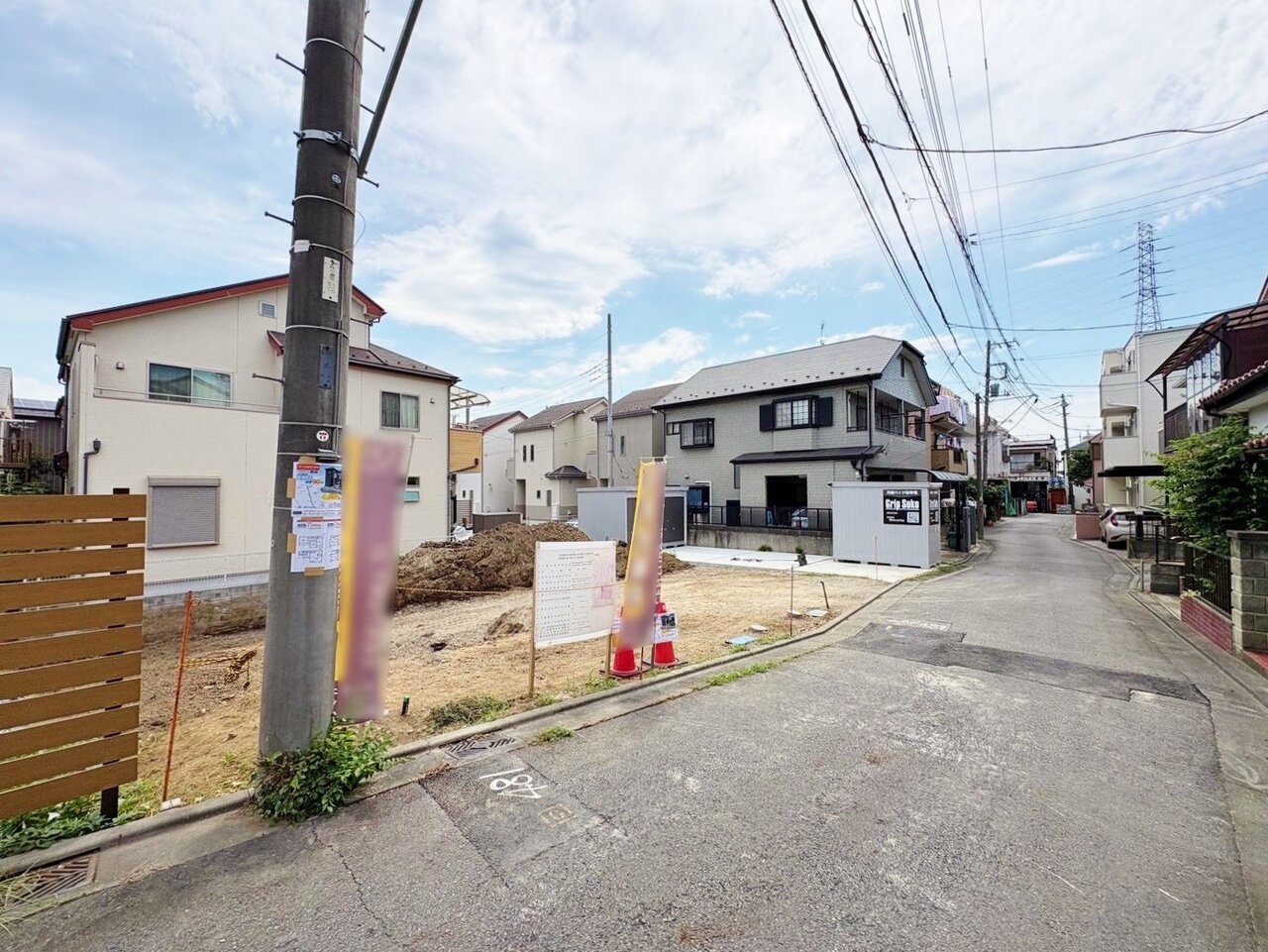 １６帖以上のＬＤＫは一体感のある対面式キッチンを採用。(令和8年7月撮影)