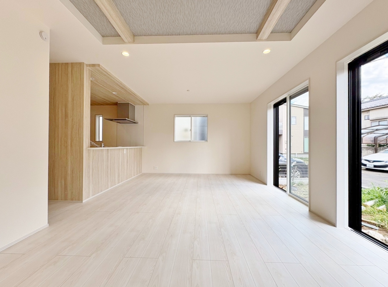 ２０帖以上のＬＤＫは折上天井にすることで、雰囲気が格段に上がります。