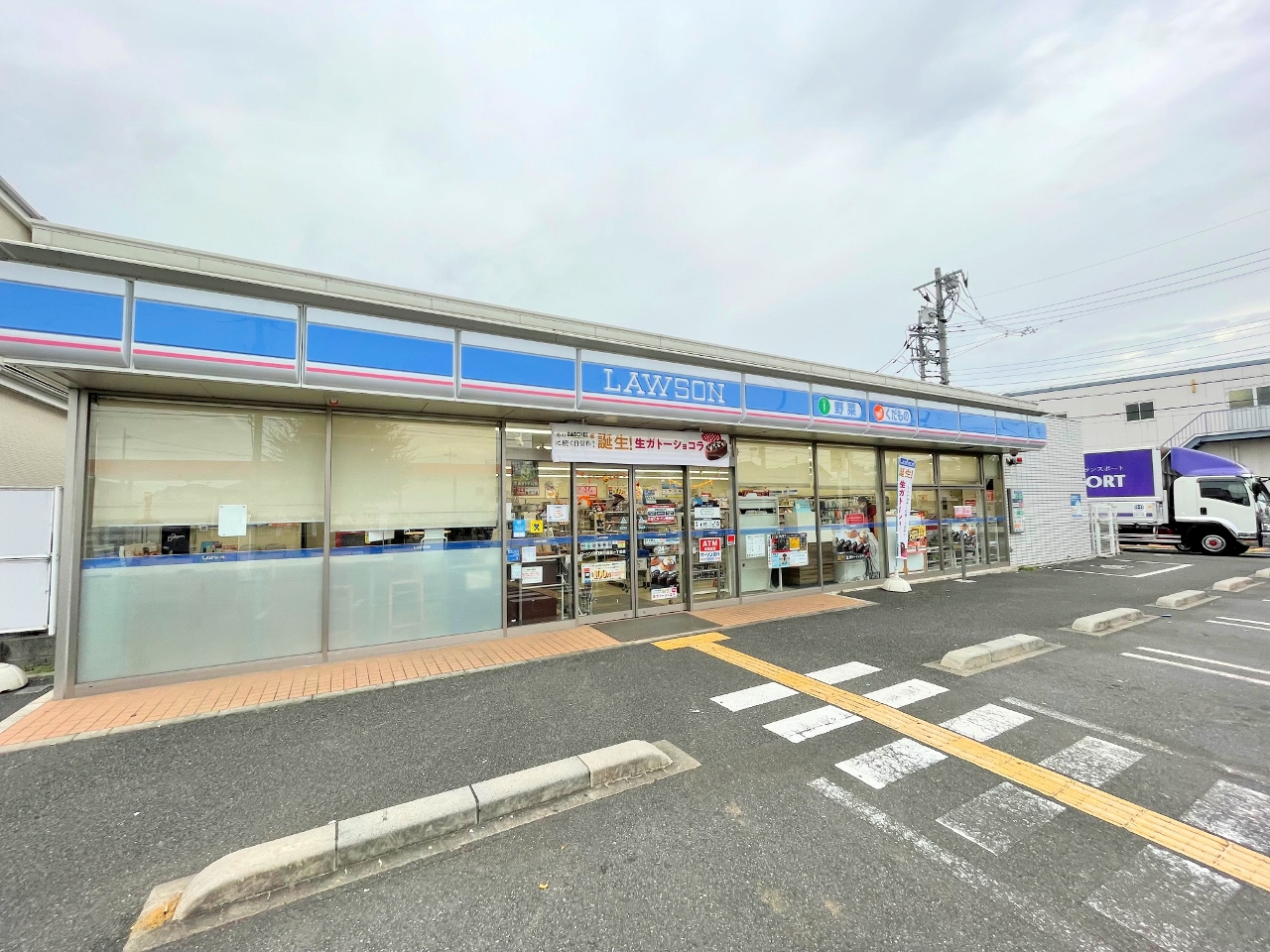ローソン川口安行出羽一丁目店まで約280m