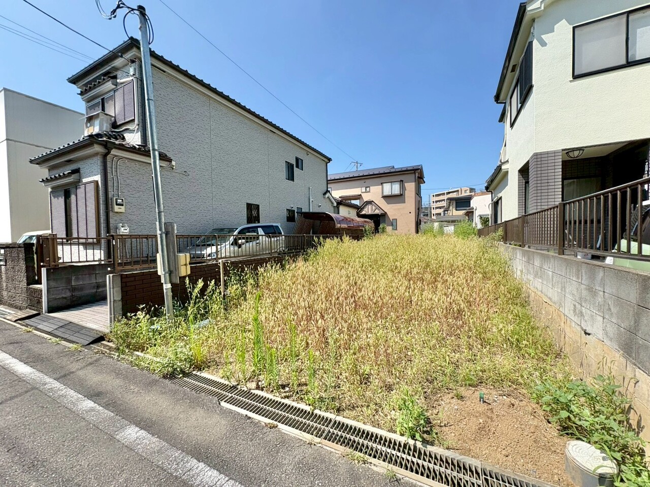 プライバシーに配慮した2階リビング設計。(令和8年7月 撮影)