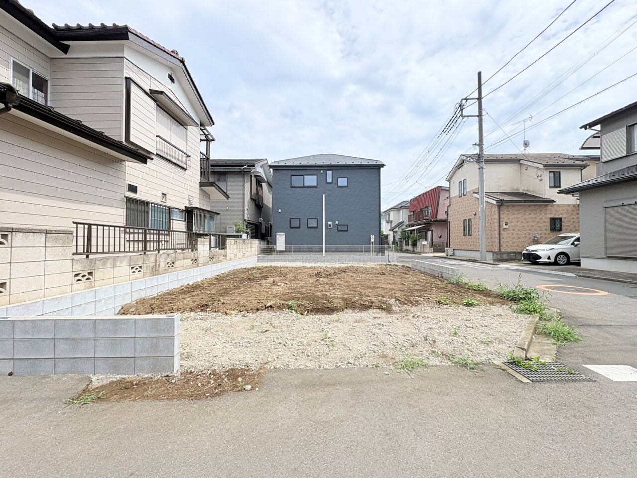 角地につき陽当り良好な３ＳＬＤＫのお住まい。(令和8年8月撮影)